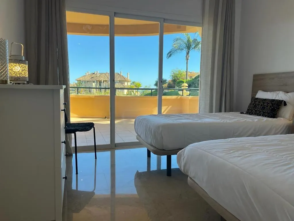 New Refurnished Apartment Elviria Hills Μαρμπέλλα